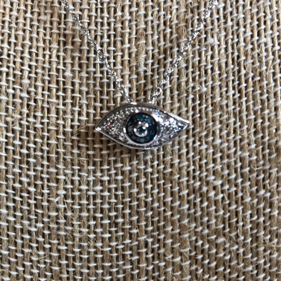 Jewelry - 🌸NEW Blue/White Diamond Lucky Evil Eye Necklace